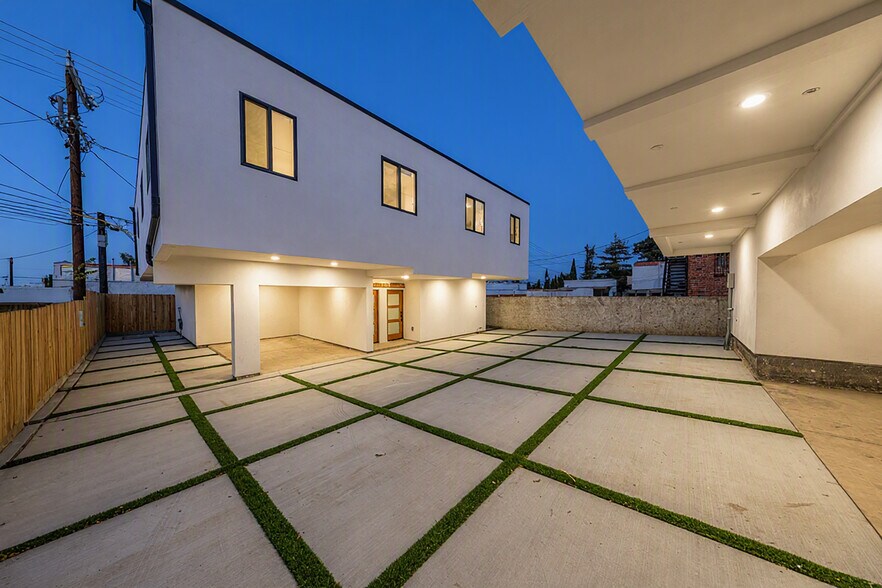 More Photos Of 1259 S Longwood Ave, Los Angeles Apartments For Sale