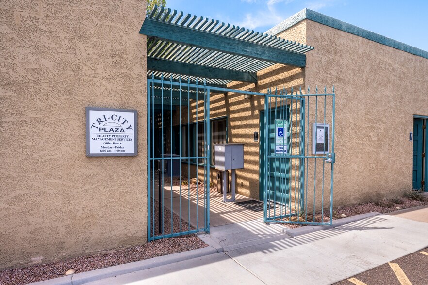More Photos Of 760 S Stapley Dr, Mesa Office For Lease