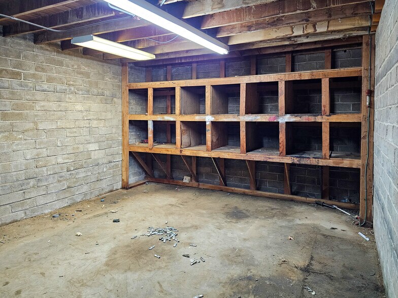 More Photos Of 110 CR 141, Sweetwater Warehouse For Sale