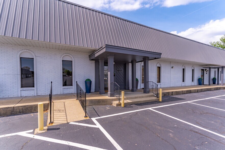 More Photos Of 2816 Veach Rd, Owensboro Medical For Sale
