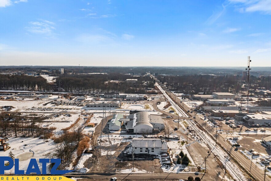 More Photos Of 8063 Southern Blvd, Youngstown Warehouse For Lease