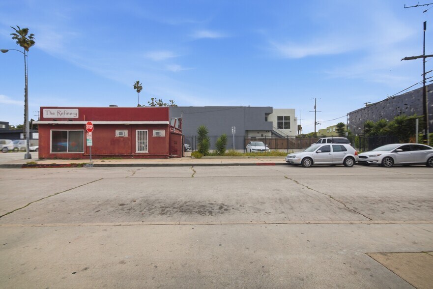 More Photos Of 13122 W Washington Blvd, Los Angeles Freestanding For Sale