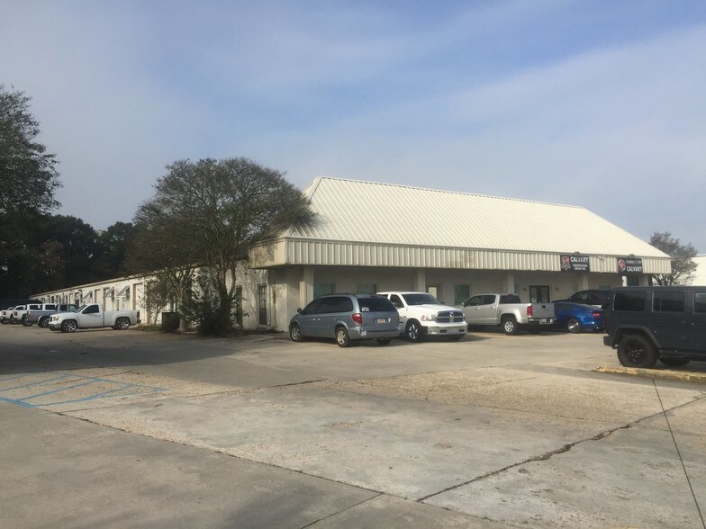More Photos Of 11616 Industriplex Blvd, Baton Rouge Warehouse For Sale