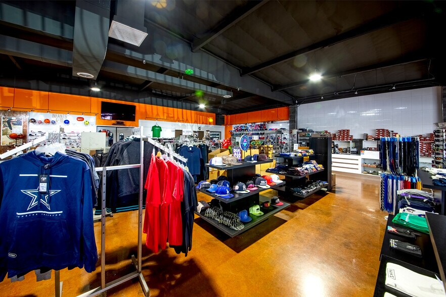 More Photos Of 333 S Brookhurst Rd, Fullerton Freestanding For Sale