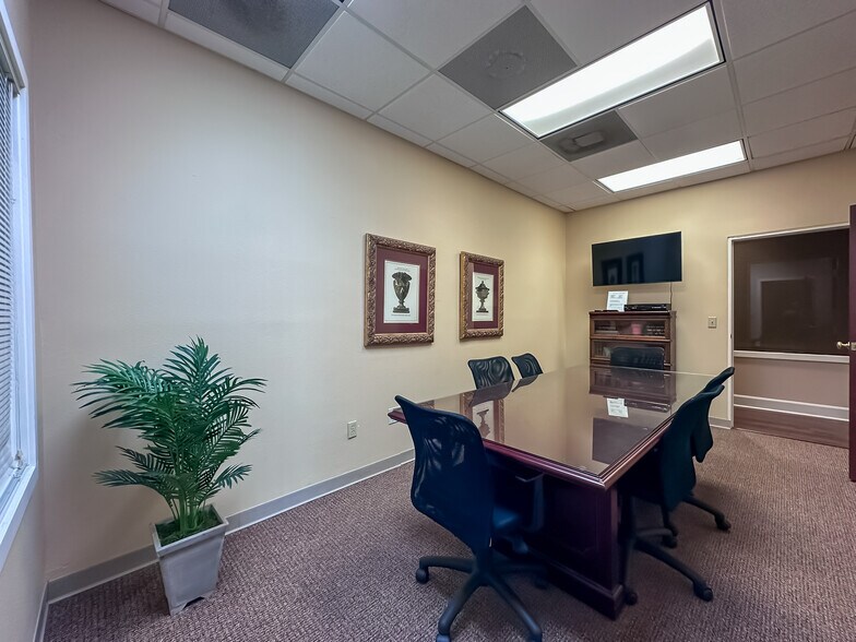More Photos Of 1102 S Florida Ave, Lakeland Office For Lease