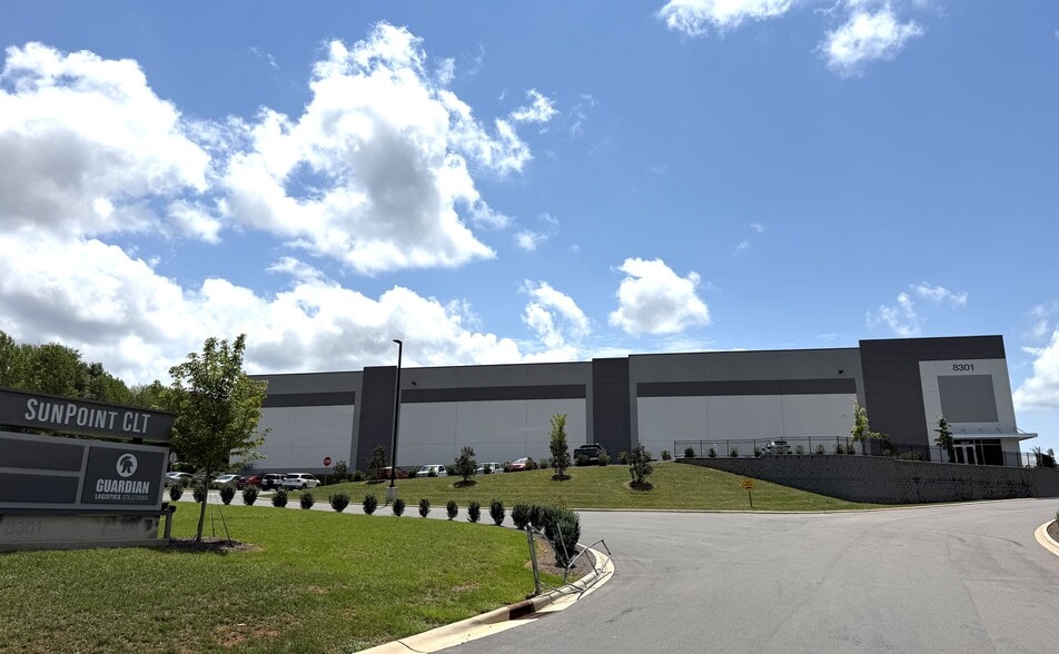 More Photos Of 8301 Old Dowd Rd, Charlotte Industrial For Lease