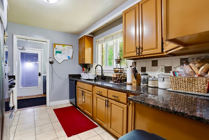 More Photos Of 515 Apple Grove Rd, Silver Spring Assisted Living For Sale