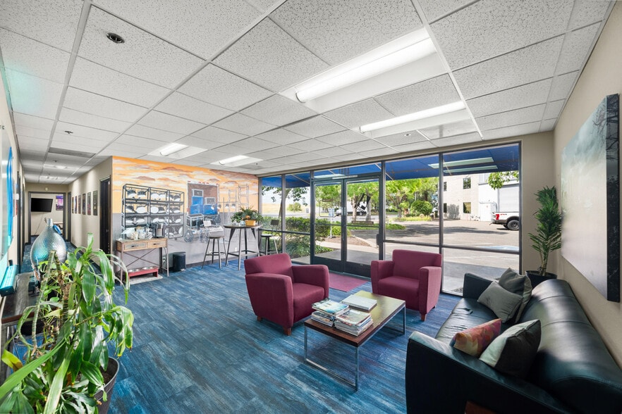 More Photos Of 4081 Seaport Blvd, West Sacramento Warehouse For Lease