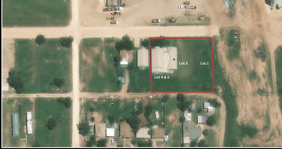 More Photos Of 308 E Mississippi St, Floydada Land For Sale