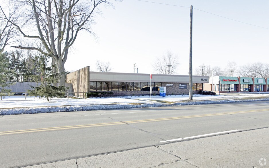 More Photos Of 18200 E 10 Mile Rd, Eastpointe Medical For Lease