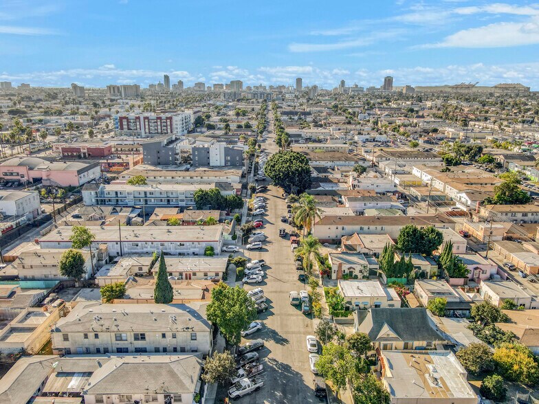More Photos Of 1922 Locust Ave, Long Beach Apartments For Sale