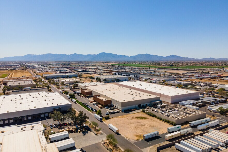 More Photos Of 616 S 55th Ave, Phoenix Manufacturing For Lease