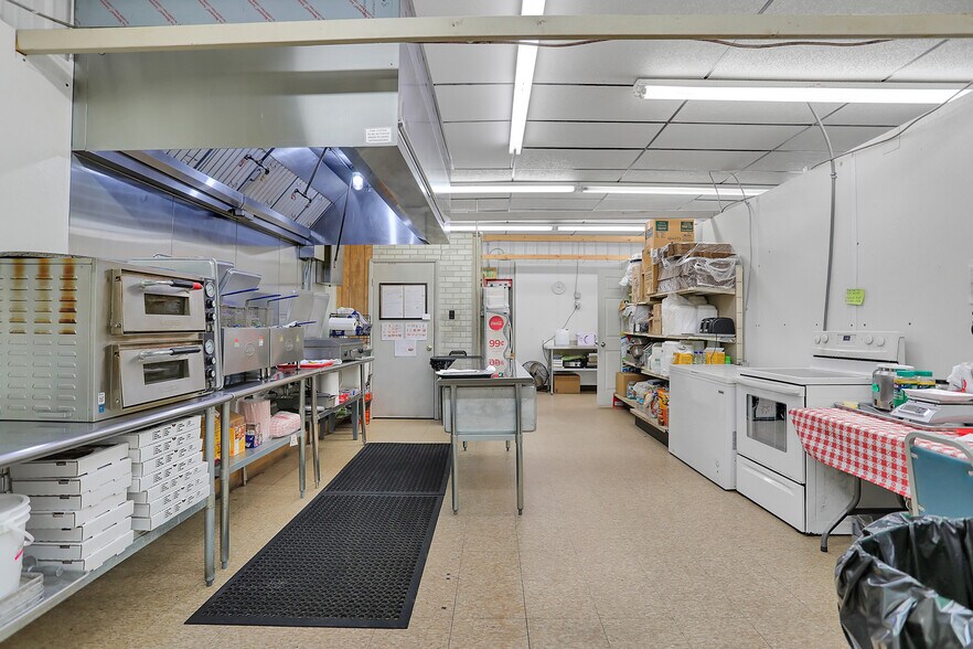 More Photos Of 9135 S Mill Rd, Knightstown Supermarket For Sale