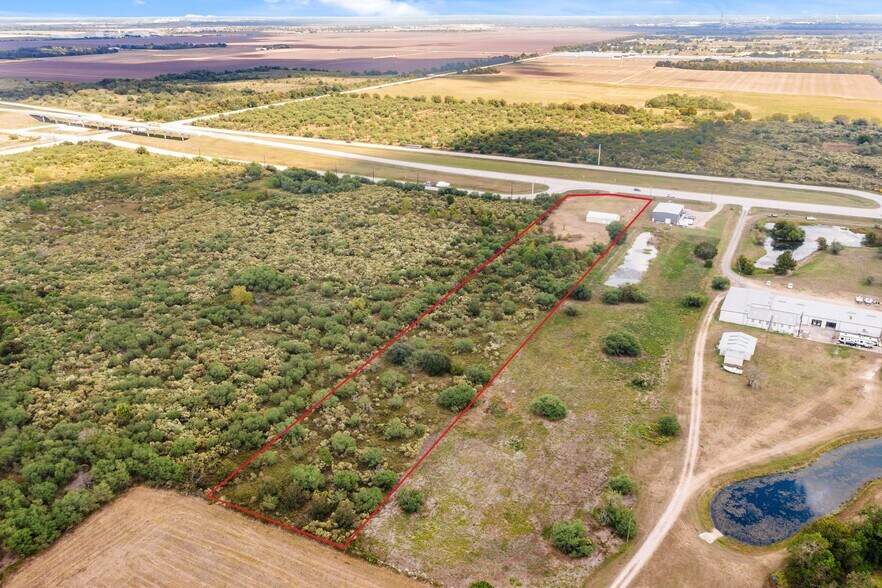 More Photos Of 1585 Patton Rd, Rosenberg Service For Sale