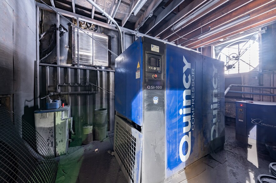 More Photos Of 714 Braddock View Dr, Mount Braddock Warehouse For Lease