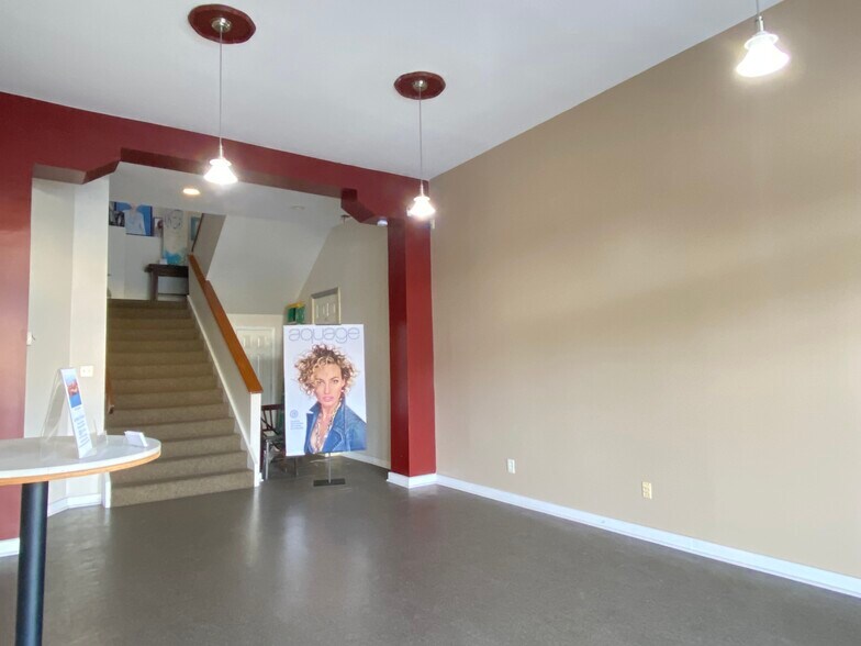 More Photos Of 523 24th St, Galveston Loft Creative Space For Sale