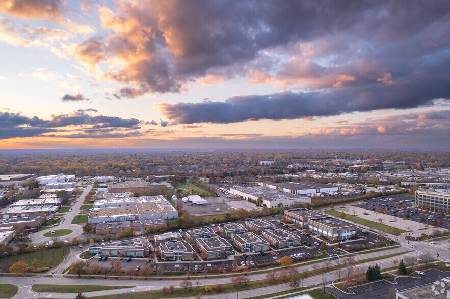 More Photos Of 2624 Patriot Blvd, Glenview Office For Sale