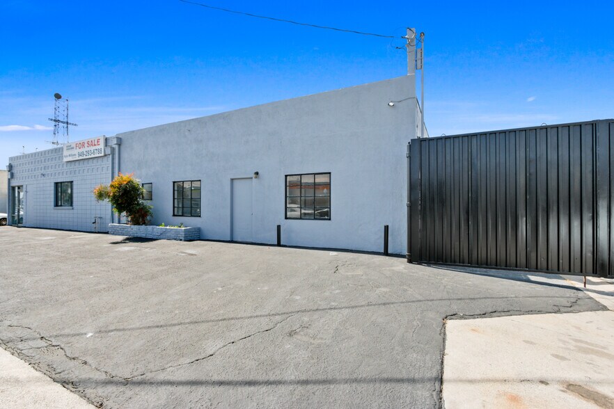 More Photos Of 11592 Anabel, Garden Grove Service For Sale