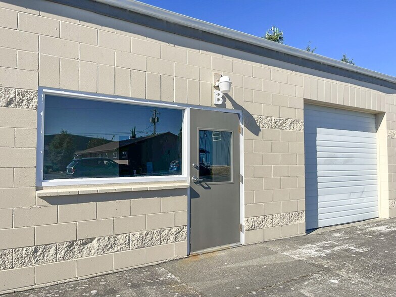 More Photos Of 1101 Dale Ln, Mount Vernon Warehouse For Lease