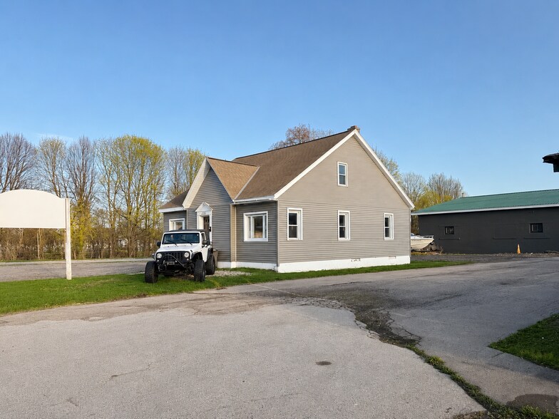 More Photos Of 1416 E Dominick St, Rome Industrial For Sale