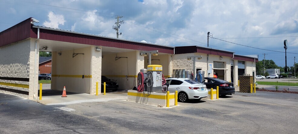More Photos Of 126 Shoppers Dr, Winchester Carwash For Sale