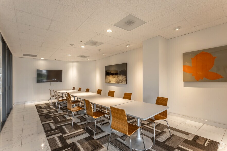More Photos Of 14405 Walters Rd, Houston Office For Lease