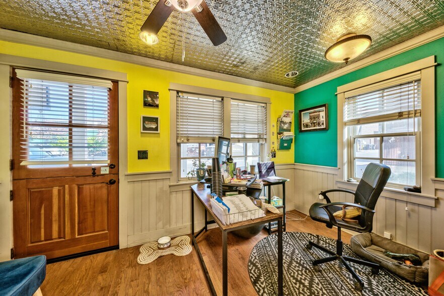 More Photos Of 10116 Jibboom St, Truckee Office Residential For Sale