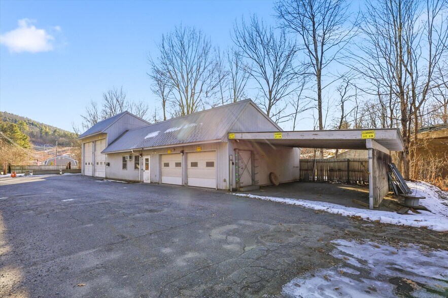 More Photos Of 58 Main st, Charlestown Office For Sale