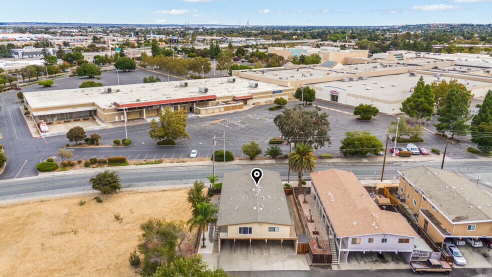 More Photos Of 3609 Fairview Dr, Antioch Apartments For Sale