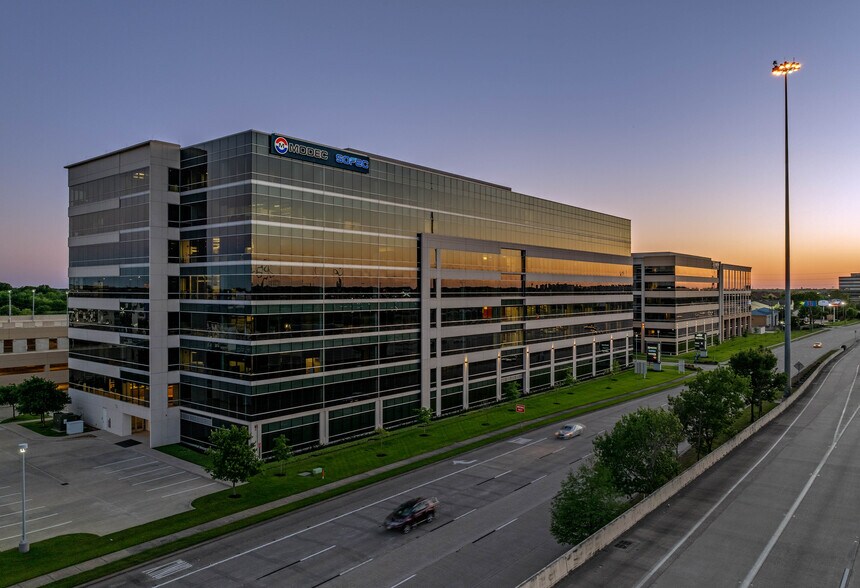 More Photos Of 15011 Katy Fwy, Houston Office For Sale
