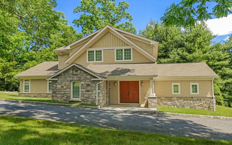 More Photos Of 2-4 Hardscrabble Rd, North Salem Office Residential For Sale