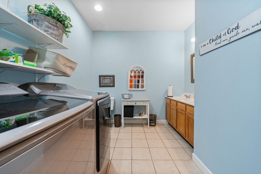 More Photos Of 8861 Botanical Ave, Caseyville Specialty For Sale