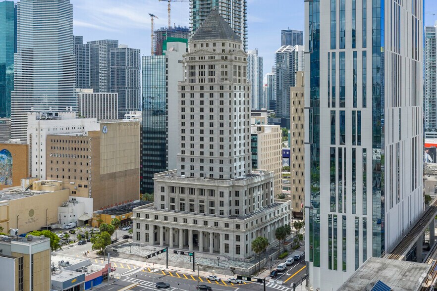 More Photos Of 73 W Flagler St, Miami Office For Sale