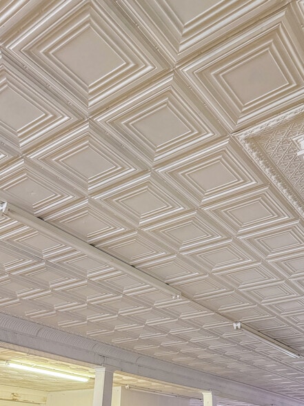 More Photos Of 812 West Ave, Lenoir Storefront Retail Office For Sale