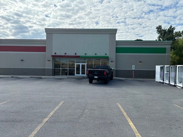 Primary Photo Of 13681 AL-227, Guntersville Storefront For Sale