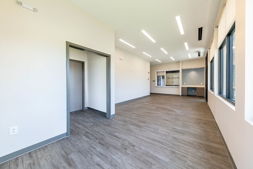 More Photos Of 5181 Murfreesboro Rd, La Vergne Medical For Lease