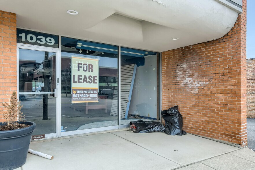 More Photos Of 1039-1059 Waukegan Rd, Glenview Unknown For Lease