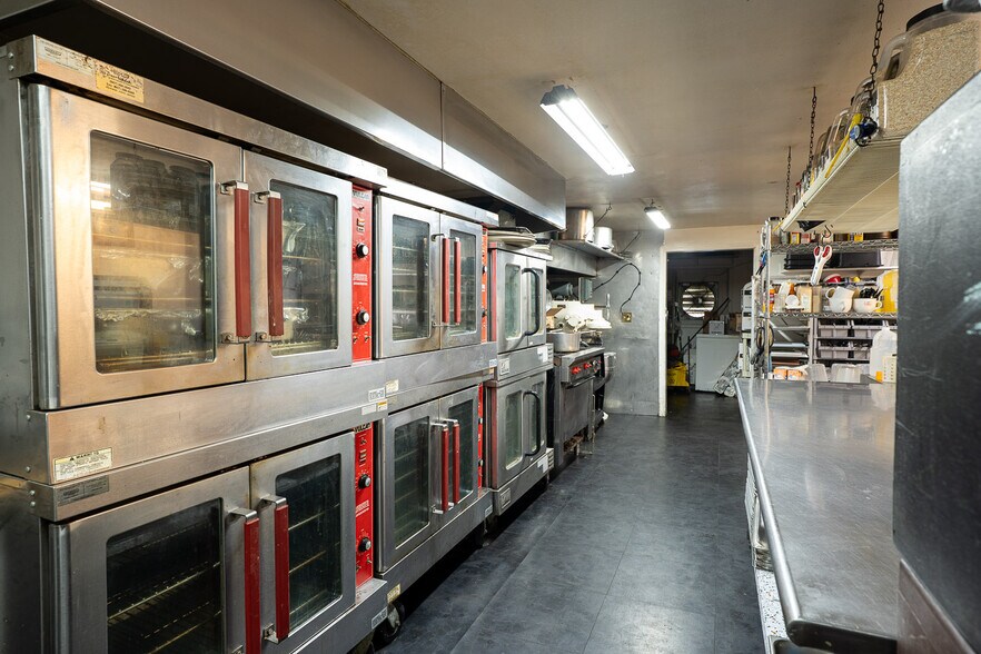 More Photos Of 1615 W Wisconsin St, Sparta Specialty For Sale