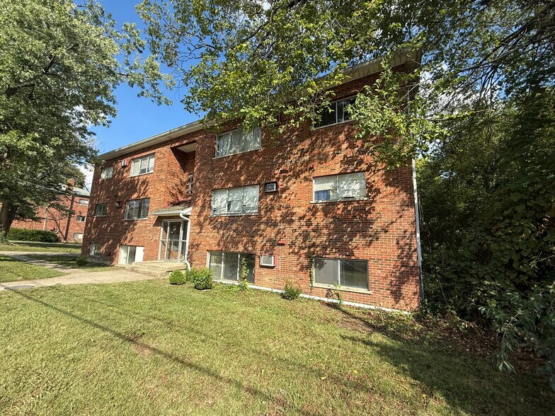 More Photos Of 944 Seton Ave, Cincinnati Apartments For Sale