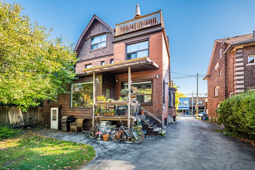 More Photos Of 274 Roncesvalles Av, Toronto Multifamily For Sale