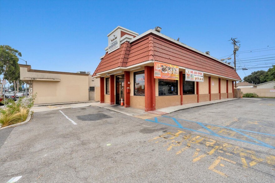 More Photos Of 5991 Atlantic Ave, Long Beach Restaurant For Sale