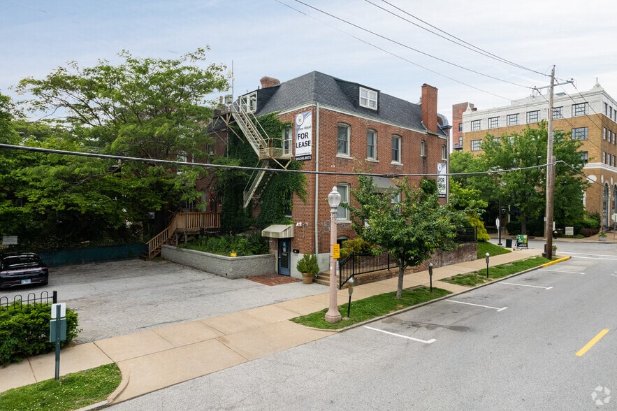 More Photos Of 449 N Euclid Ave, Saint Louis Office For Lease