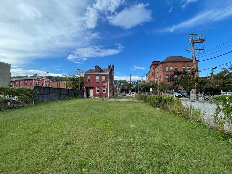 More Photos Of 2800 E Carson St, Pittsburgh Land For Lease