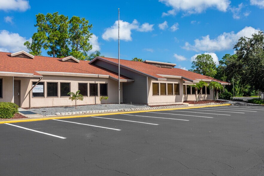 More Photos Of 12029 Majestic Blvd, Hudson Office For Lease