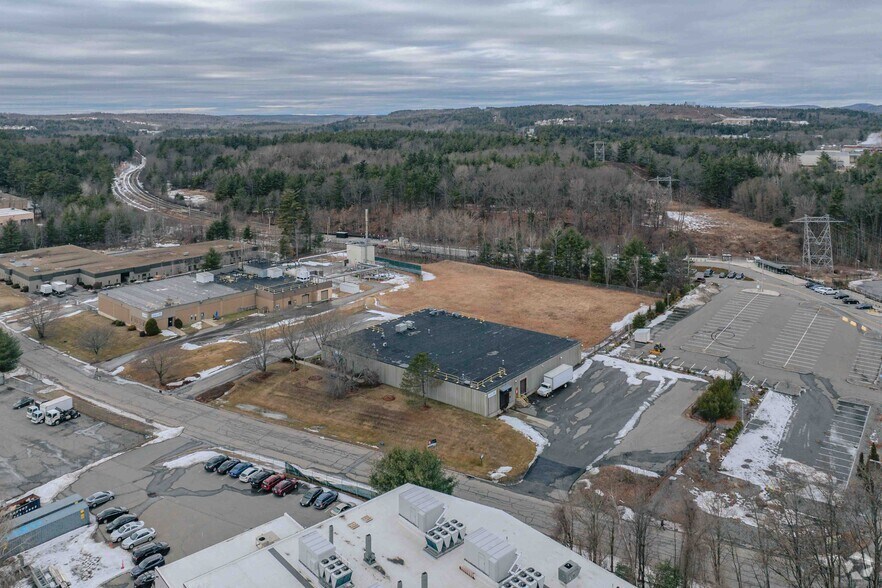 More Photos Of 83 Authority Dr, Fitchburg Warehouse For Lease