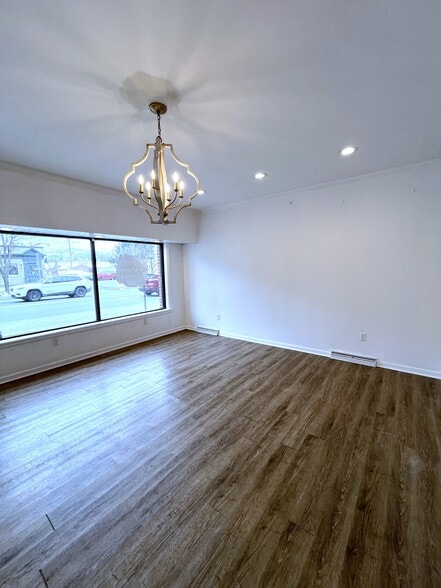 More Photos Of 25 W King St, Shippensburg Flex For Lease