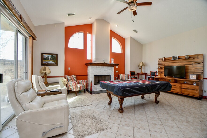 More Photos Of 540 Chisolm Trl, Wallis Manufactured Housing Mobile Home Park For Sale