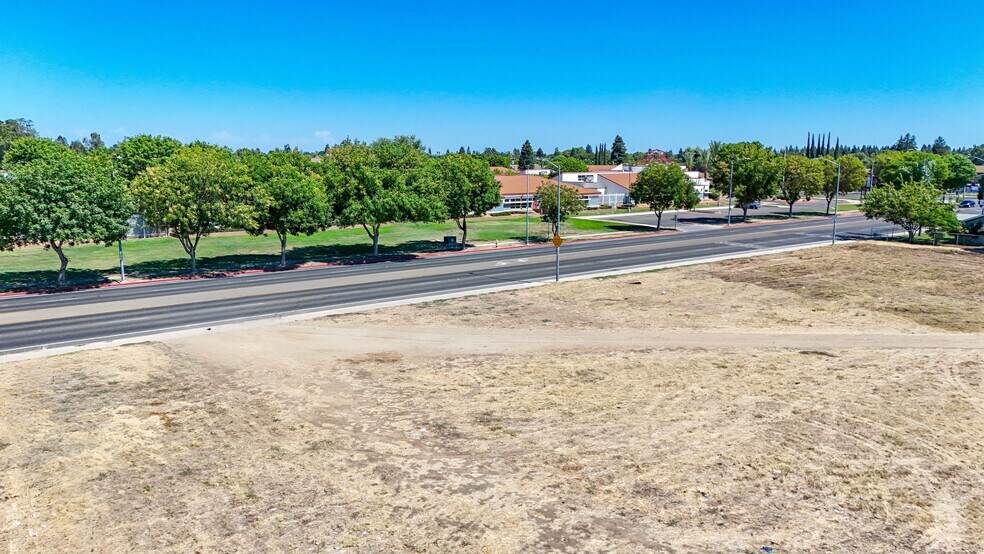 More Photos Of 125 N Parsons Ave, Merced Land For Sale