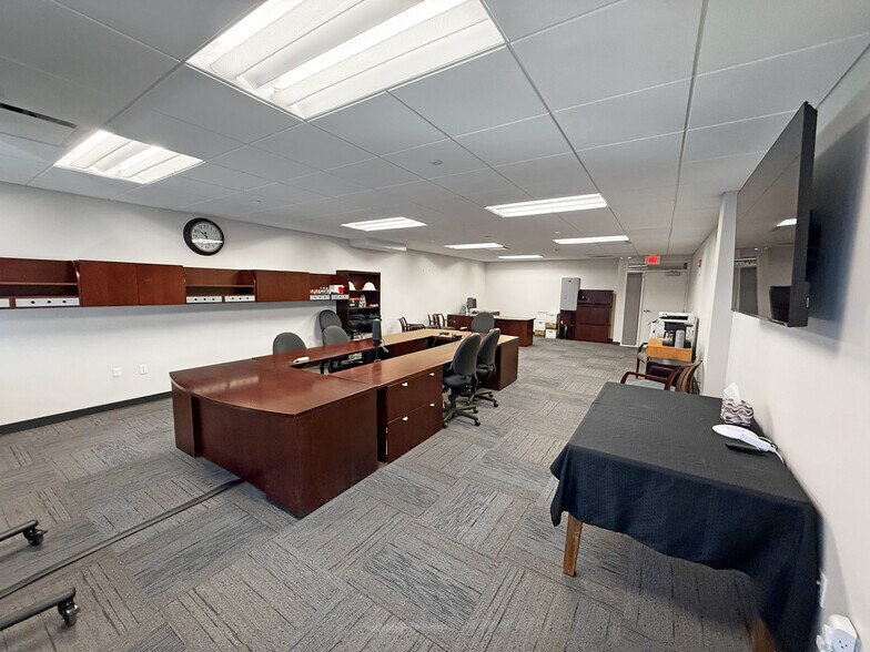 More Photos Of 125 Main St, Williston Apartments For Lease