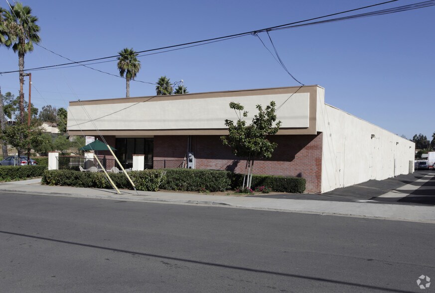 More Photos Of 2250 S Escondido Blvd, Escondido Storefront For Lease